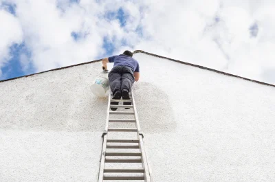 Peinture extérieure à Fustignac — façades et ravalement